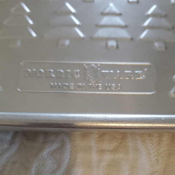 2 Nordic Ware Silver Baking Sheets - Picture 2 of 6
